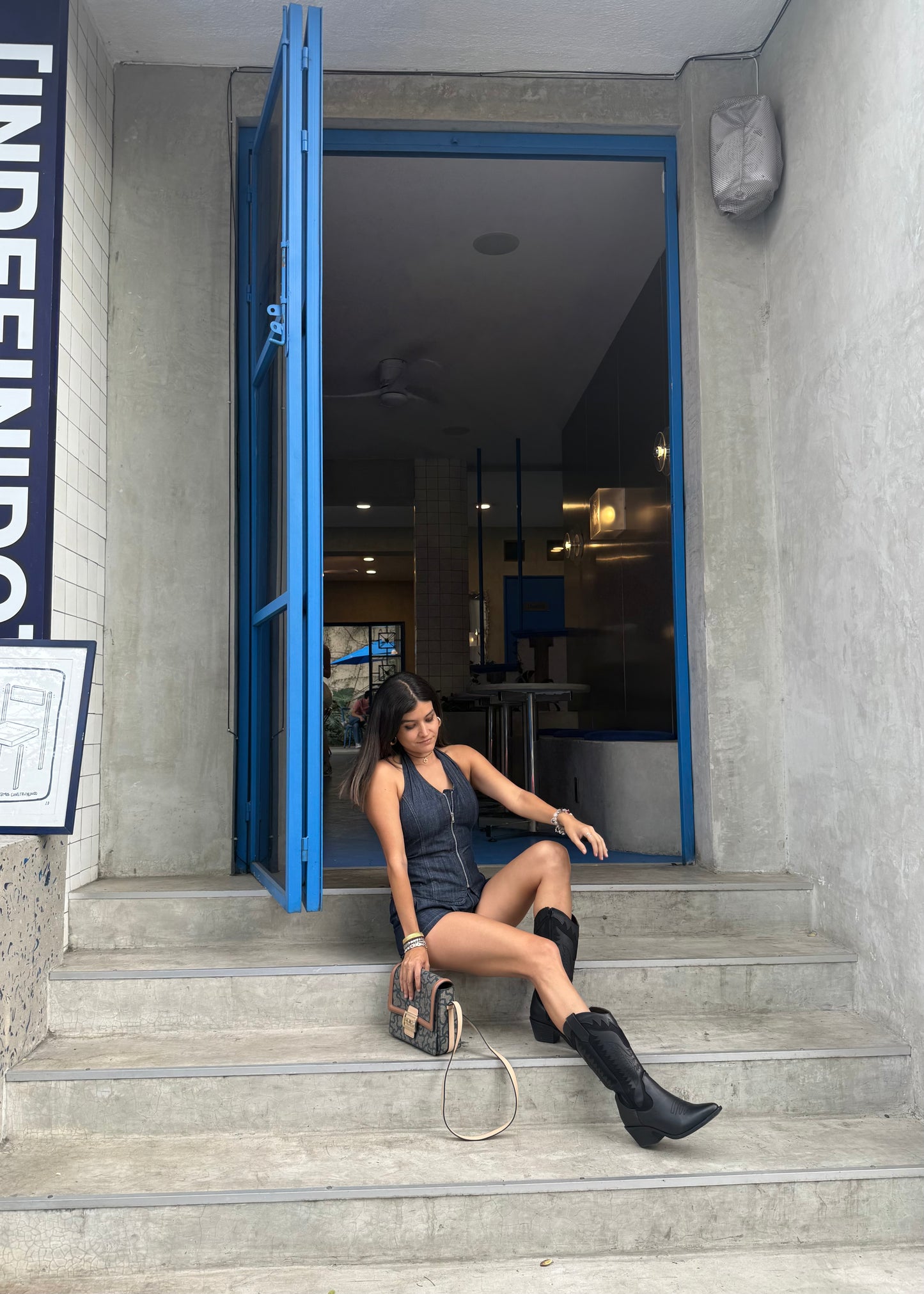 Bota vaquera negra