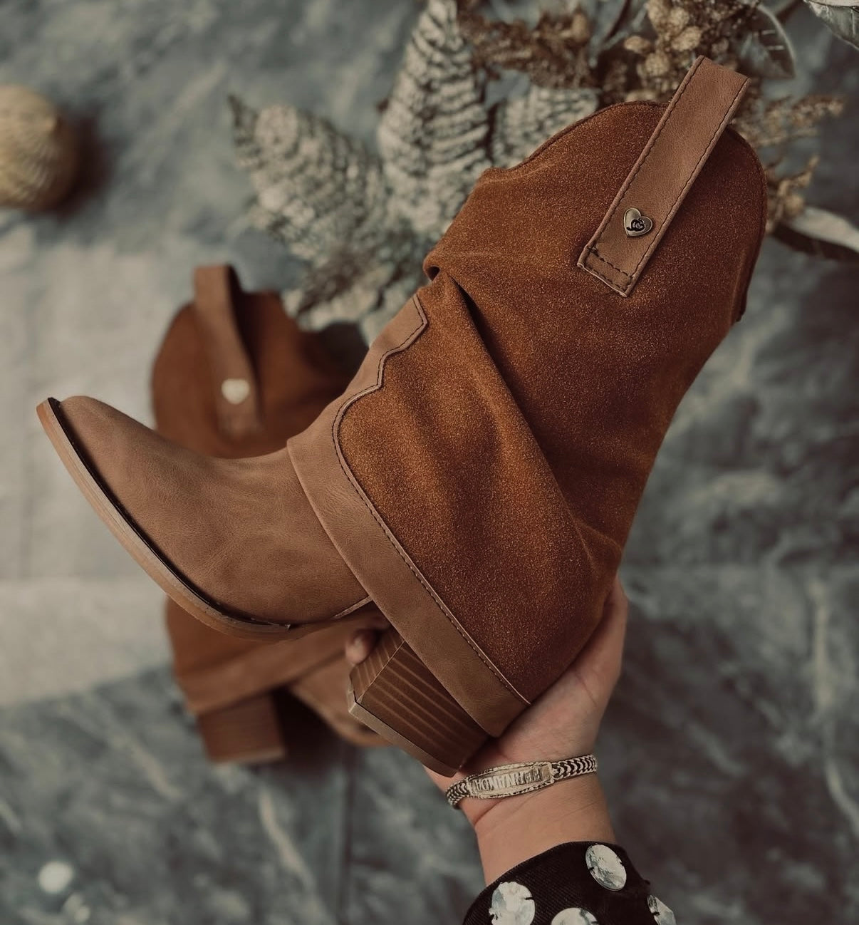 Cowboy camel corta