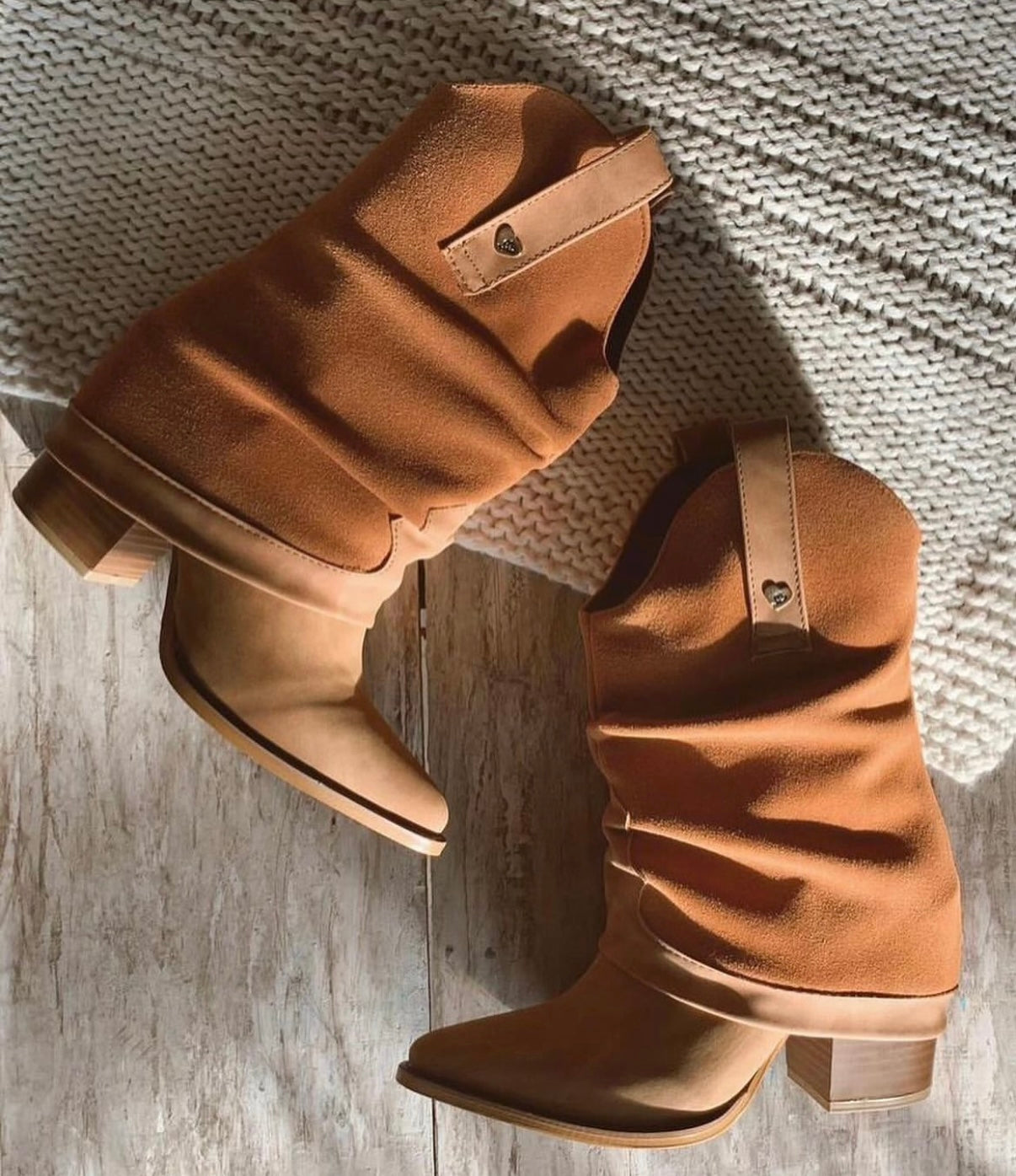 Cowboy camel corta