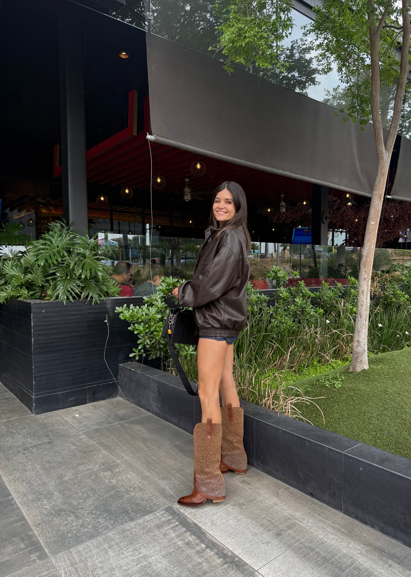 Cowboy café con aplicación
