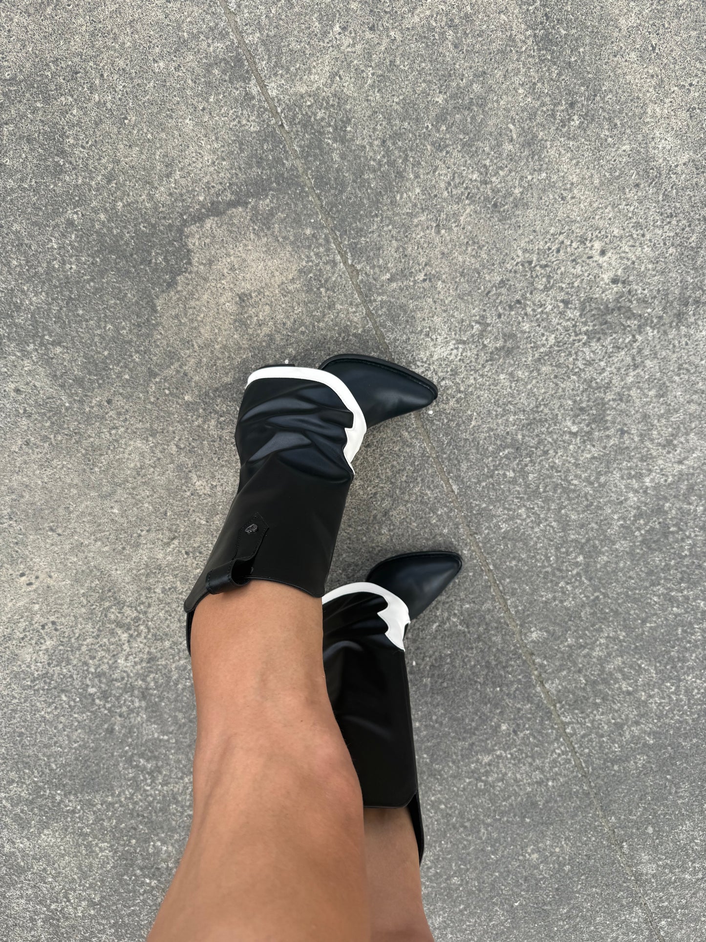 Bota cowboy combinada