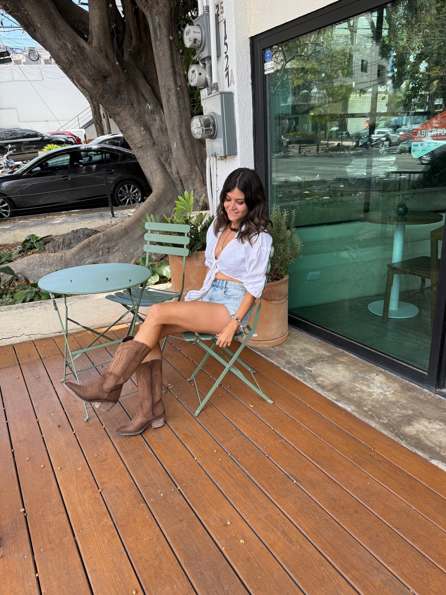 Bota vaquera café