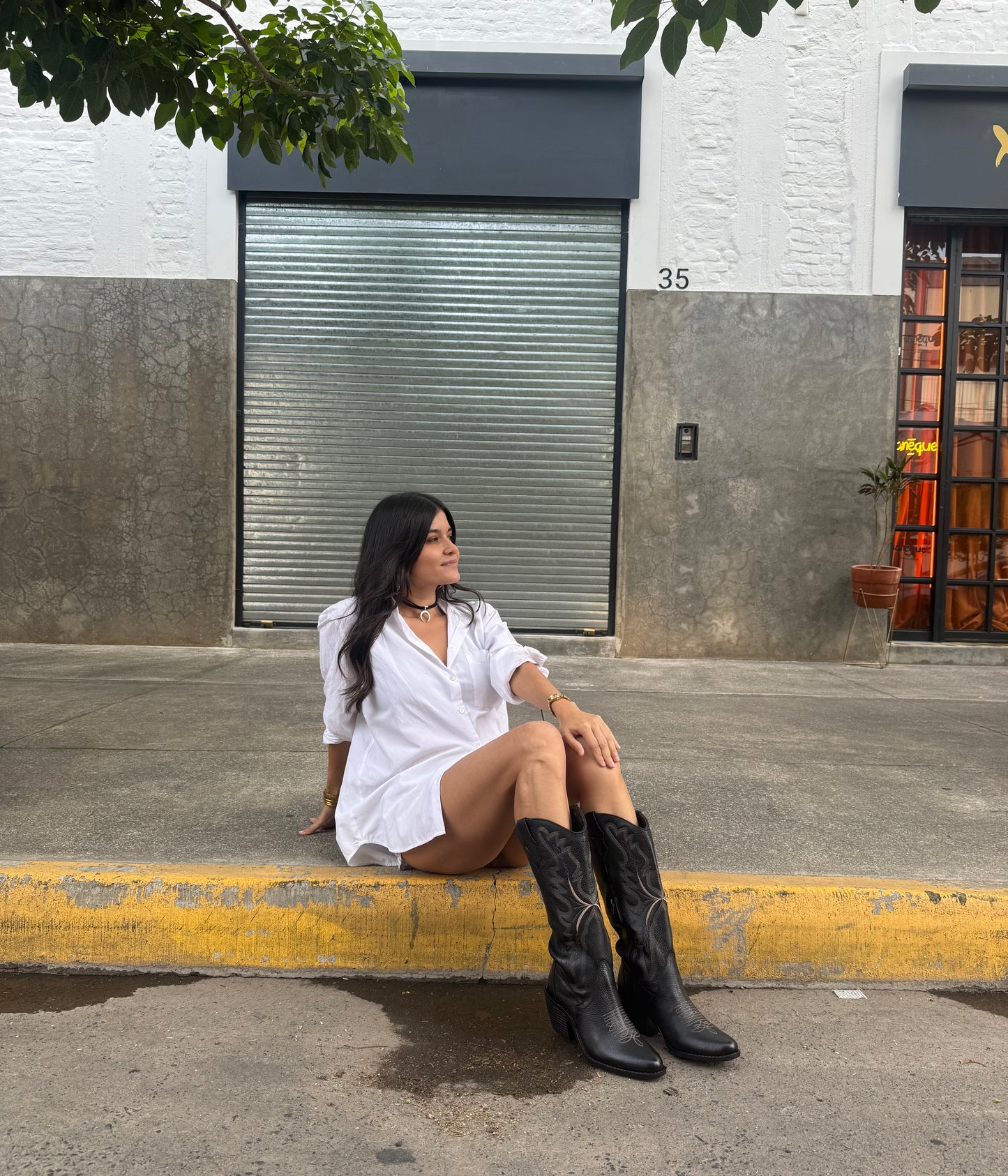 Bota vaquera negra (piel)