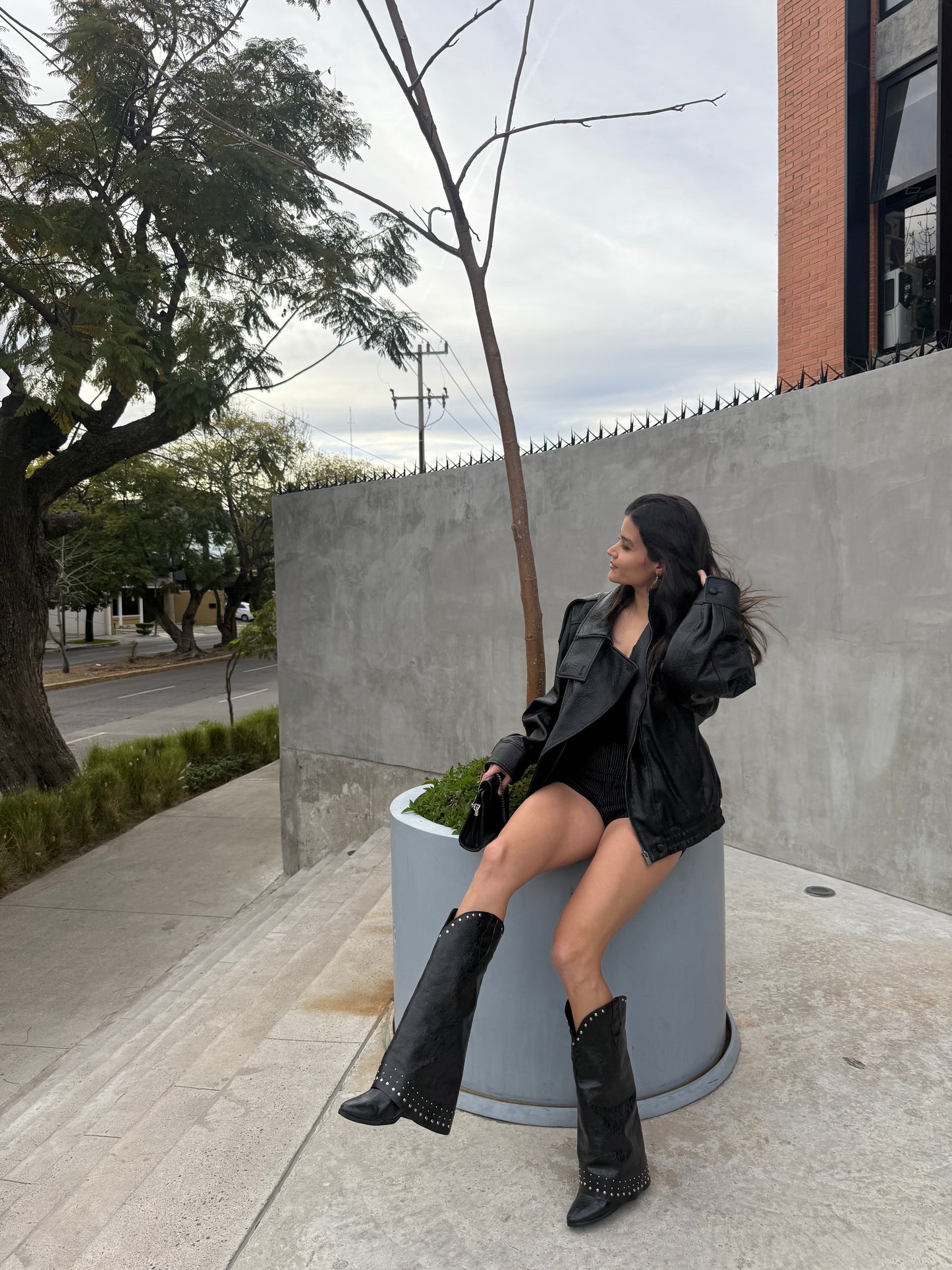 Aitana negro estoperoles