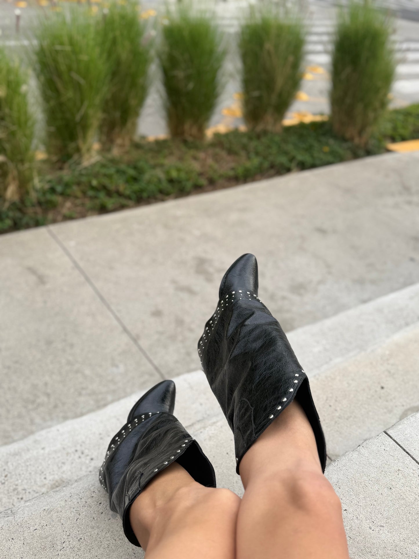 Aitana negro estoperoles